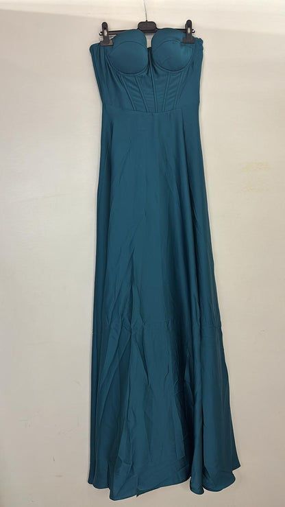 Robe longue satinée fendue corsetée