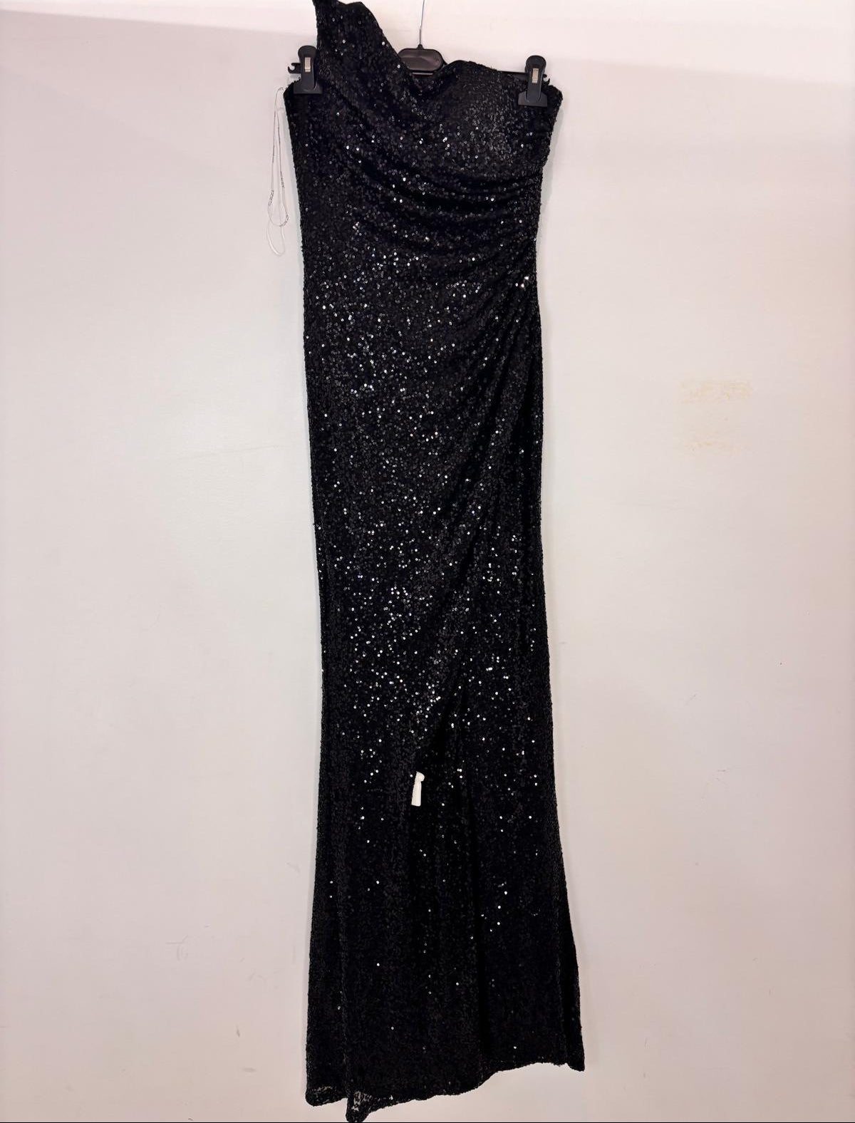 Robe longue à sequins fendue dos lacé