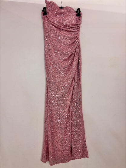 Robe longue à sequins fendue dos lacé