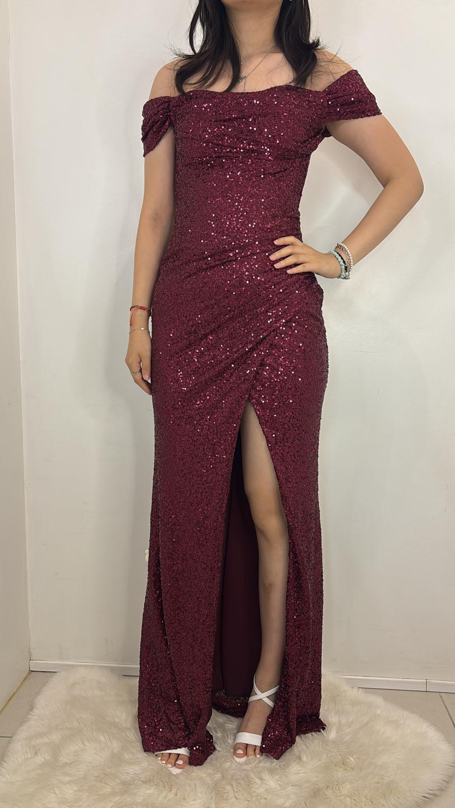 Robe longue à sequins fendue épaules tombantes