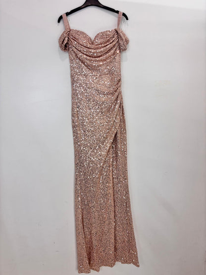 Robe longue à sequins fendue épaules tombantes