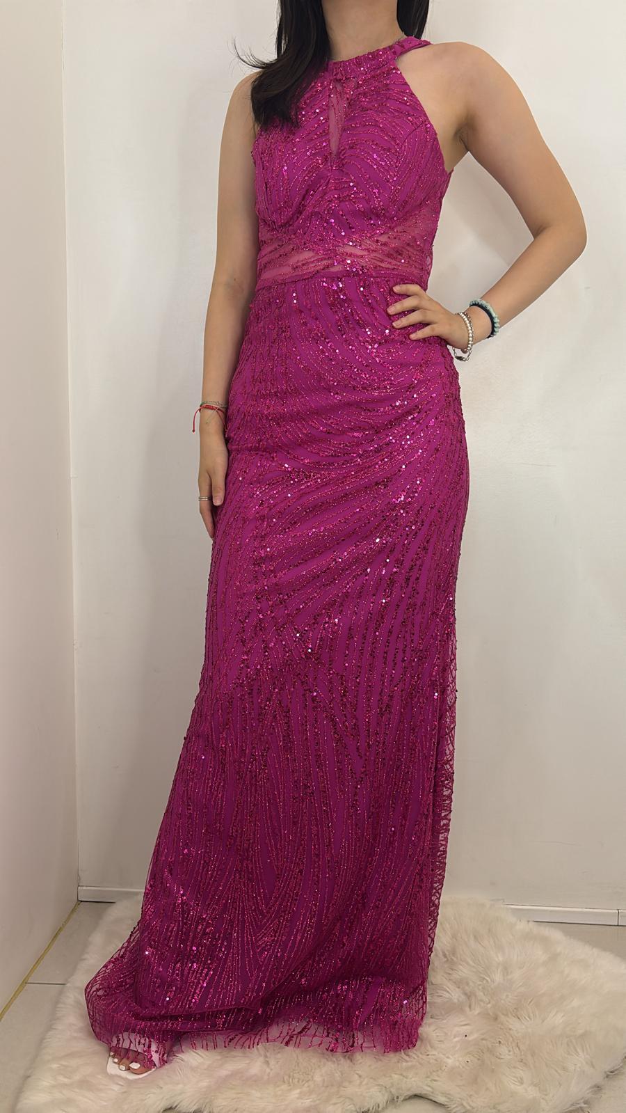 Robe longue à sequins et dos ouvert