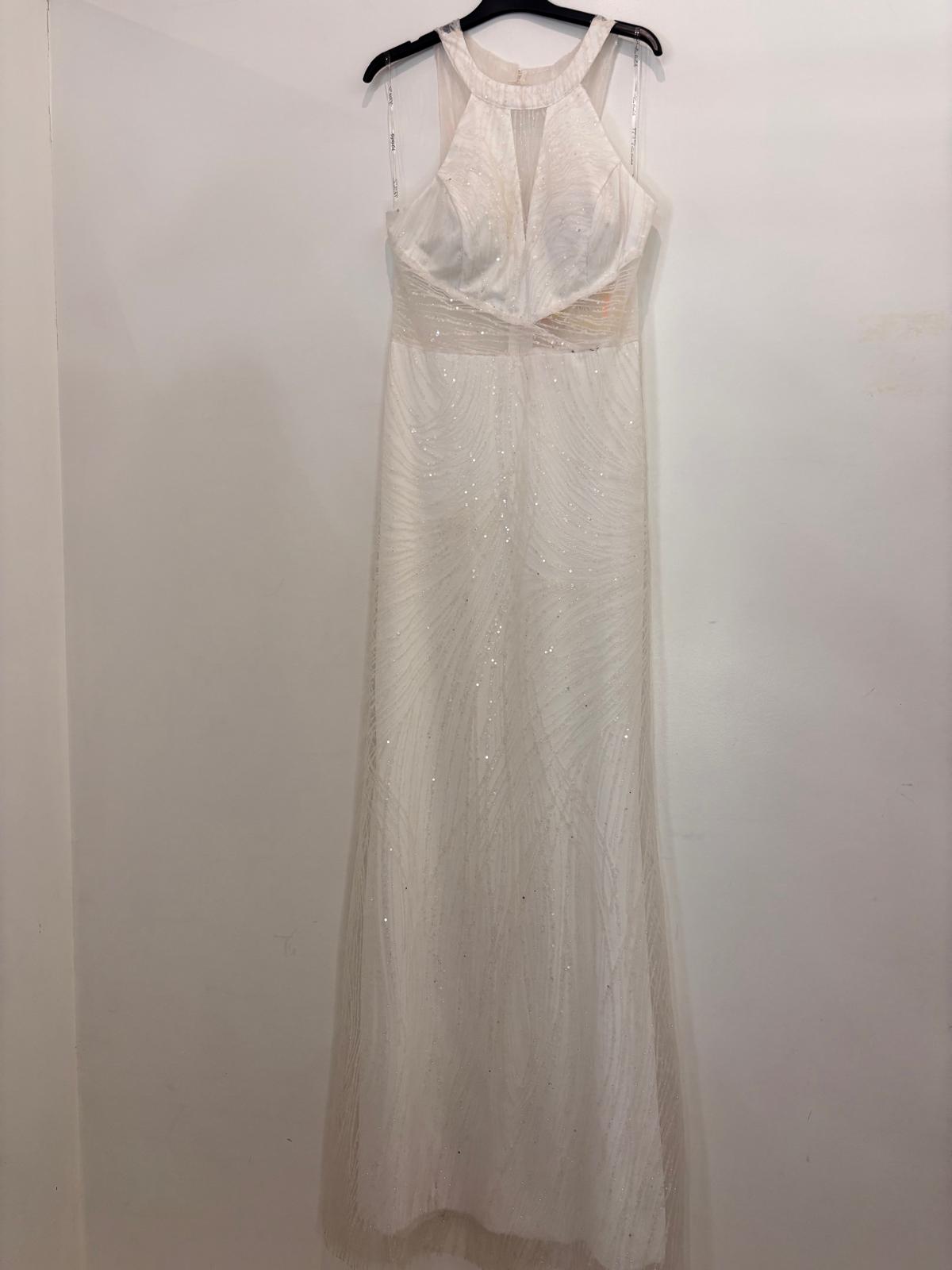 Robe longue à sequins et dos ouvert