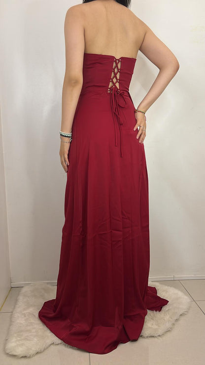 Robe bustier fendue avec sequins et laçage au dos