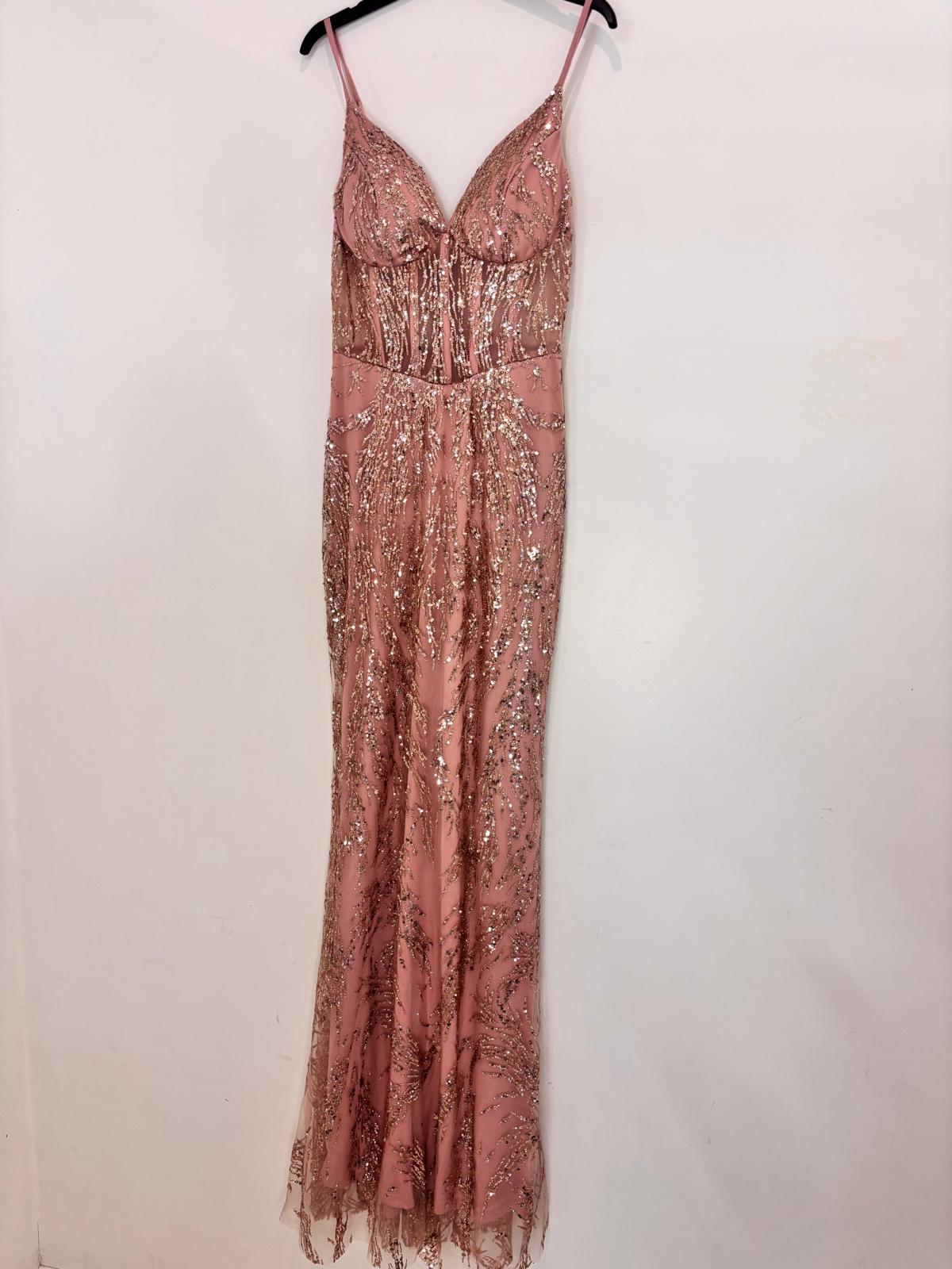 Robe sirène à sequins et transparence