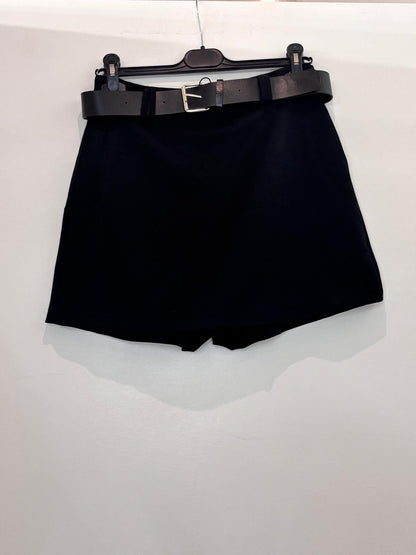 Jupe-short avec ceinture