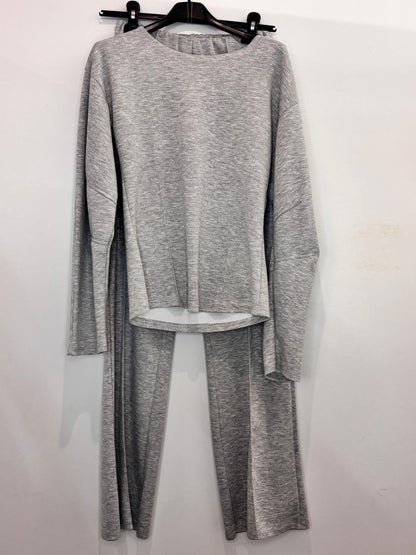 Ensemble uni – haut à manches longues et pantalon droit