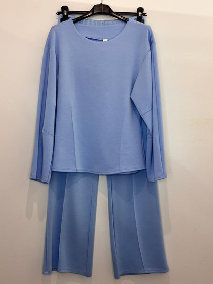 Ensemble uni – haut à manches longues et pantalon droit