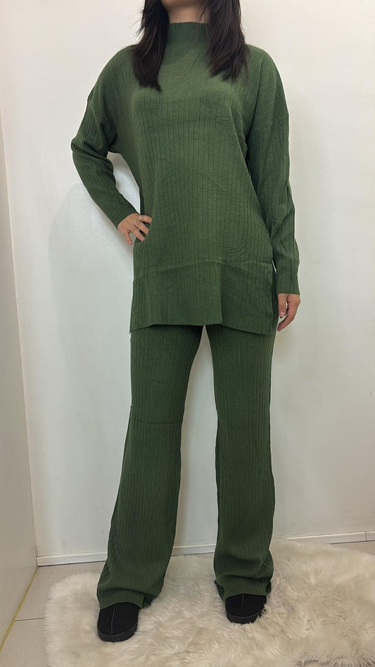 Ensemble côtelé col montant