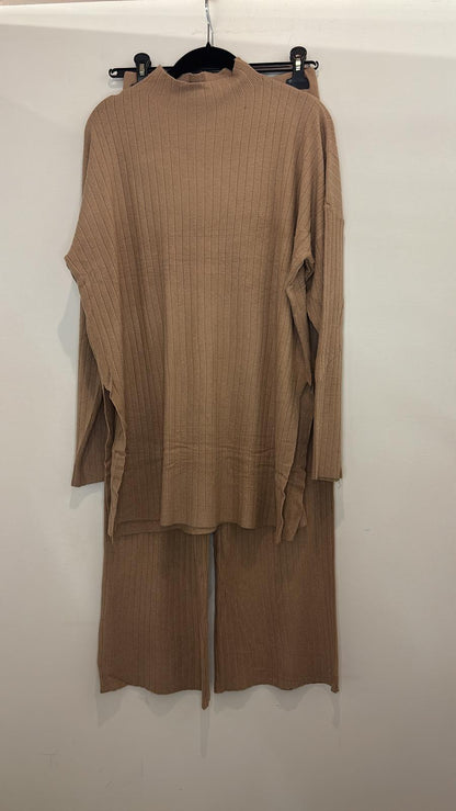 Ensemble côtelé col montant