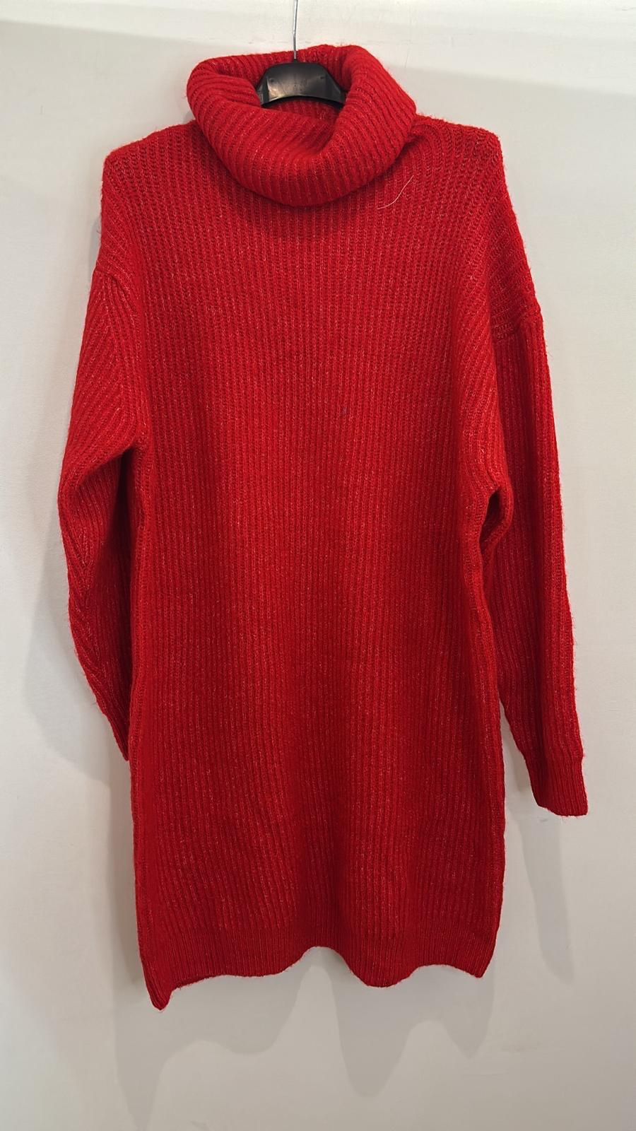 Robe pull à col roulé en maille épaisse