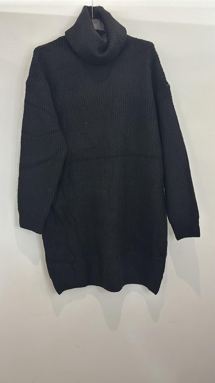 Robe pull à col roulé en maille épaisse