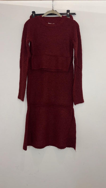 Ensemble en maille – pull court et jupe longue assortie