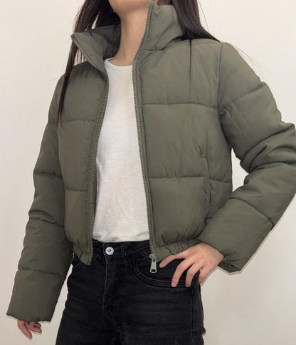 Doudoune courte à col montant