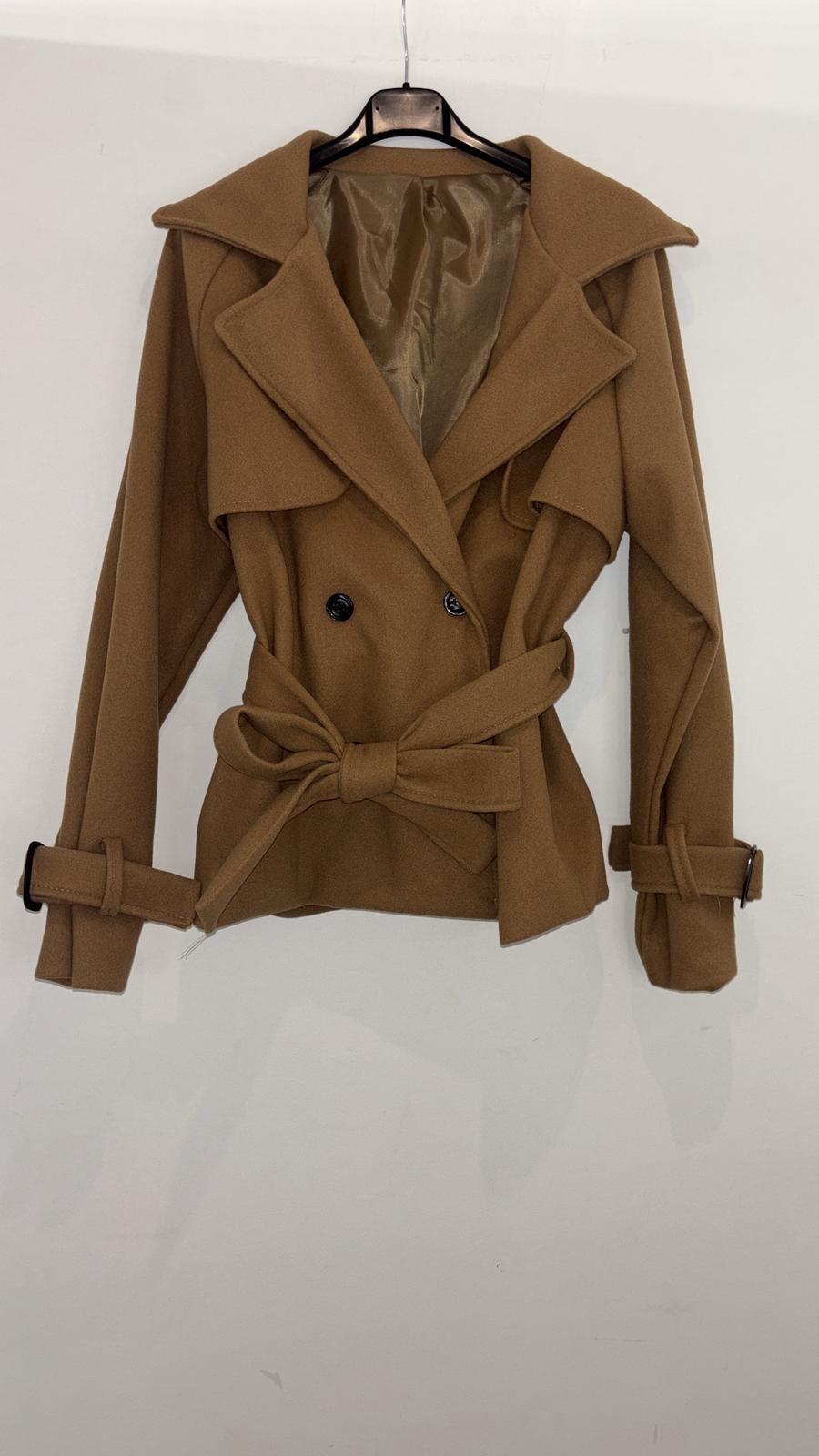 Trench court à ceinture nouée