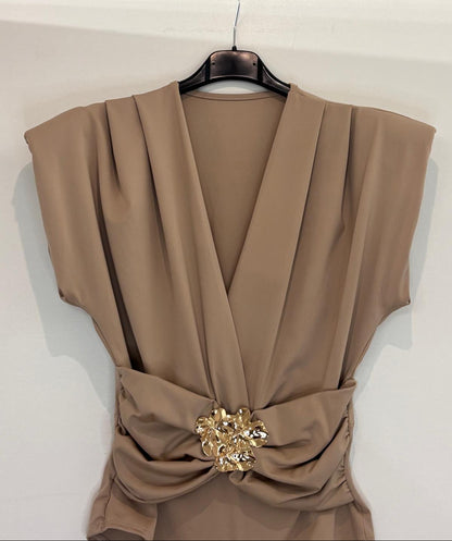 Body avec bijou doré