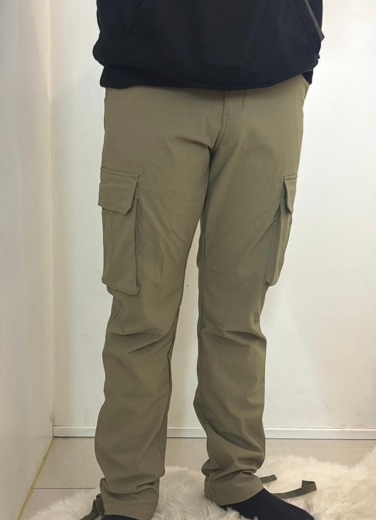 Cargo coupe droite avec poches profondes