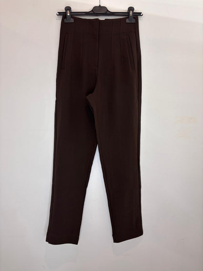 Pantalon coupe cigarette