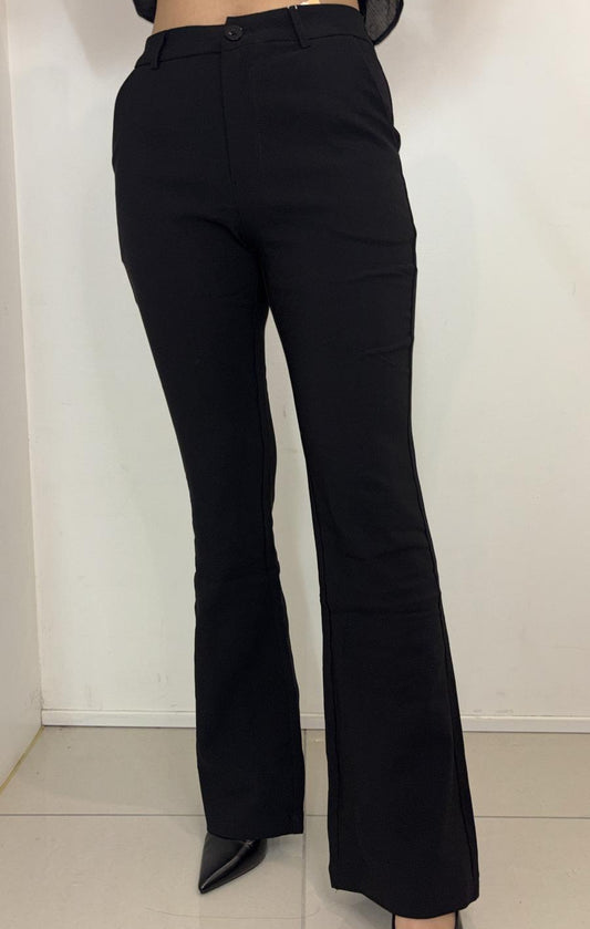 Pantalon noir coupe flare