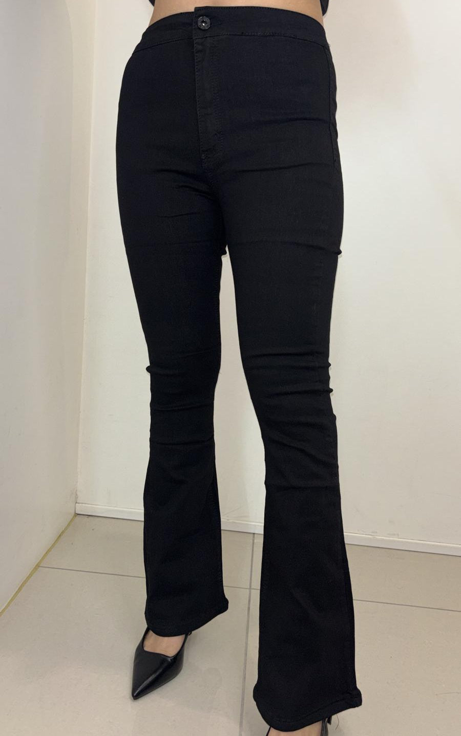 Pantalon noir coupe flare