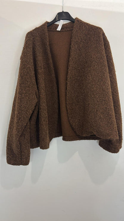 Gilet court en maille duveteuse