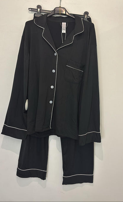 Ensemble pyjama liseré blanc