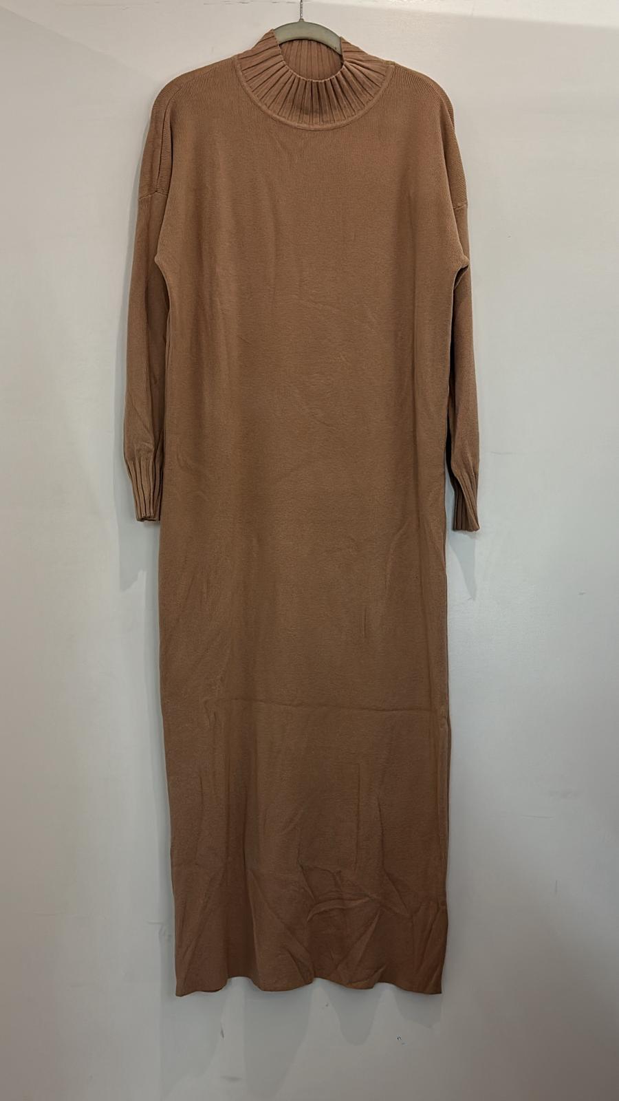 Robe pull en maille douce col montant