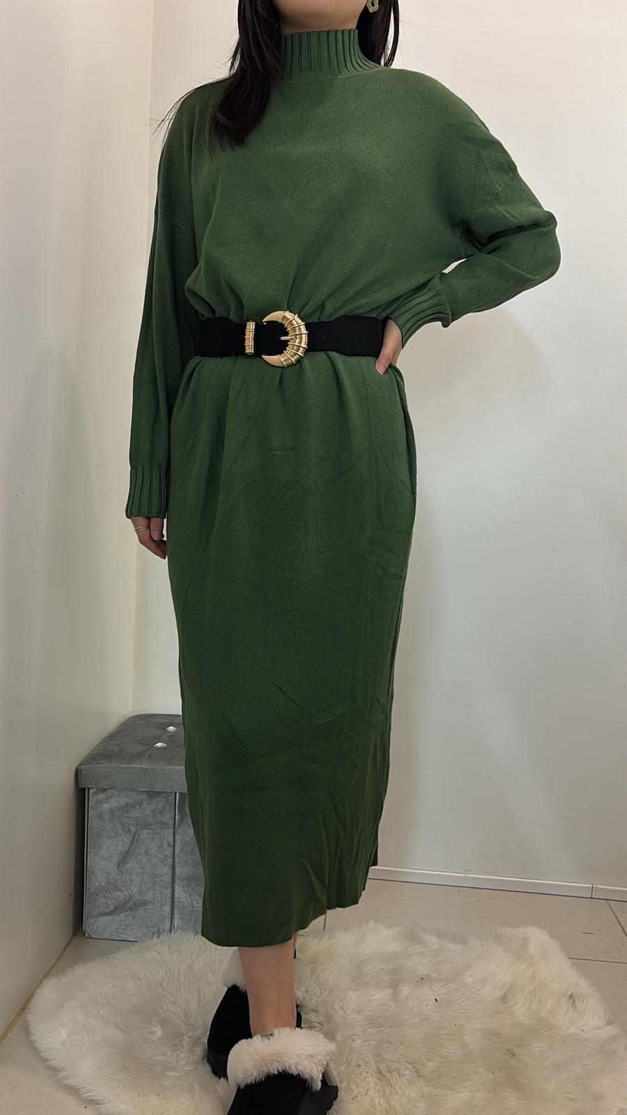 Robe pull en maille douce col montant