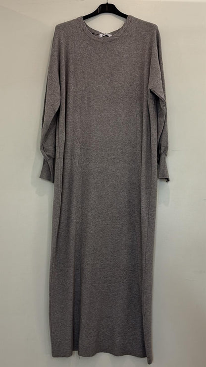 Robe pull en maille légère coupe droite