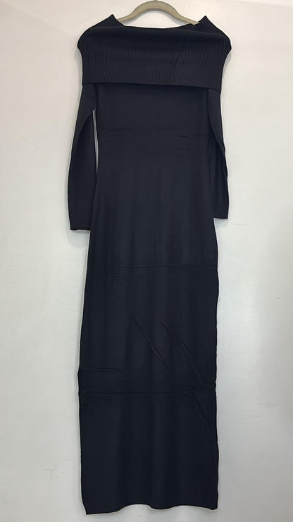 Robe pull épaules dénudées en maille