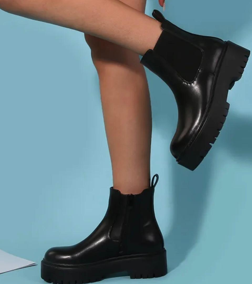 Bottines chelsea noires à semelle plateforme