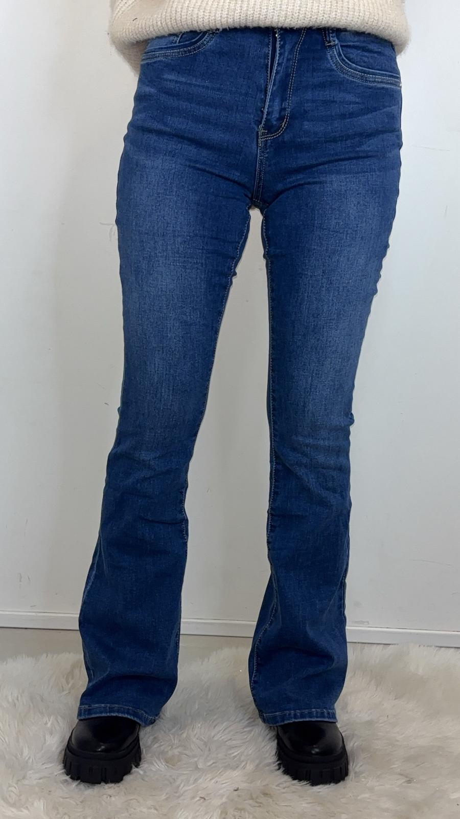 Jean flare bleu classique