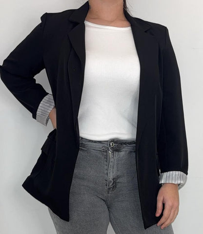 Blazer coupe droite élégante