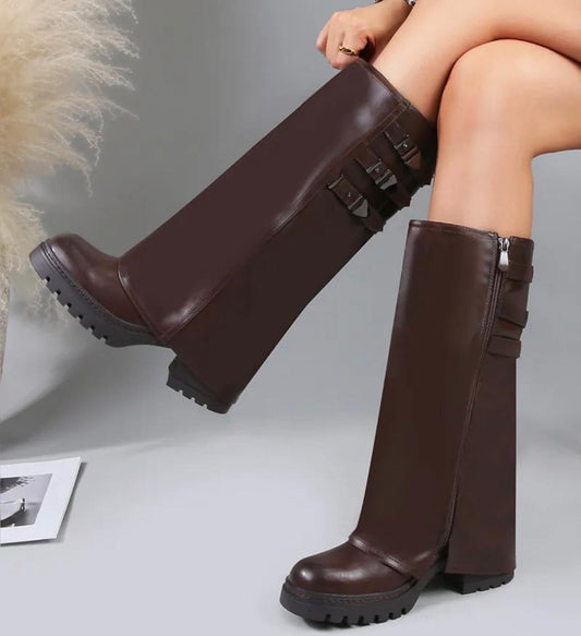 Bottes overboot modèle haute à boucles