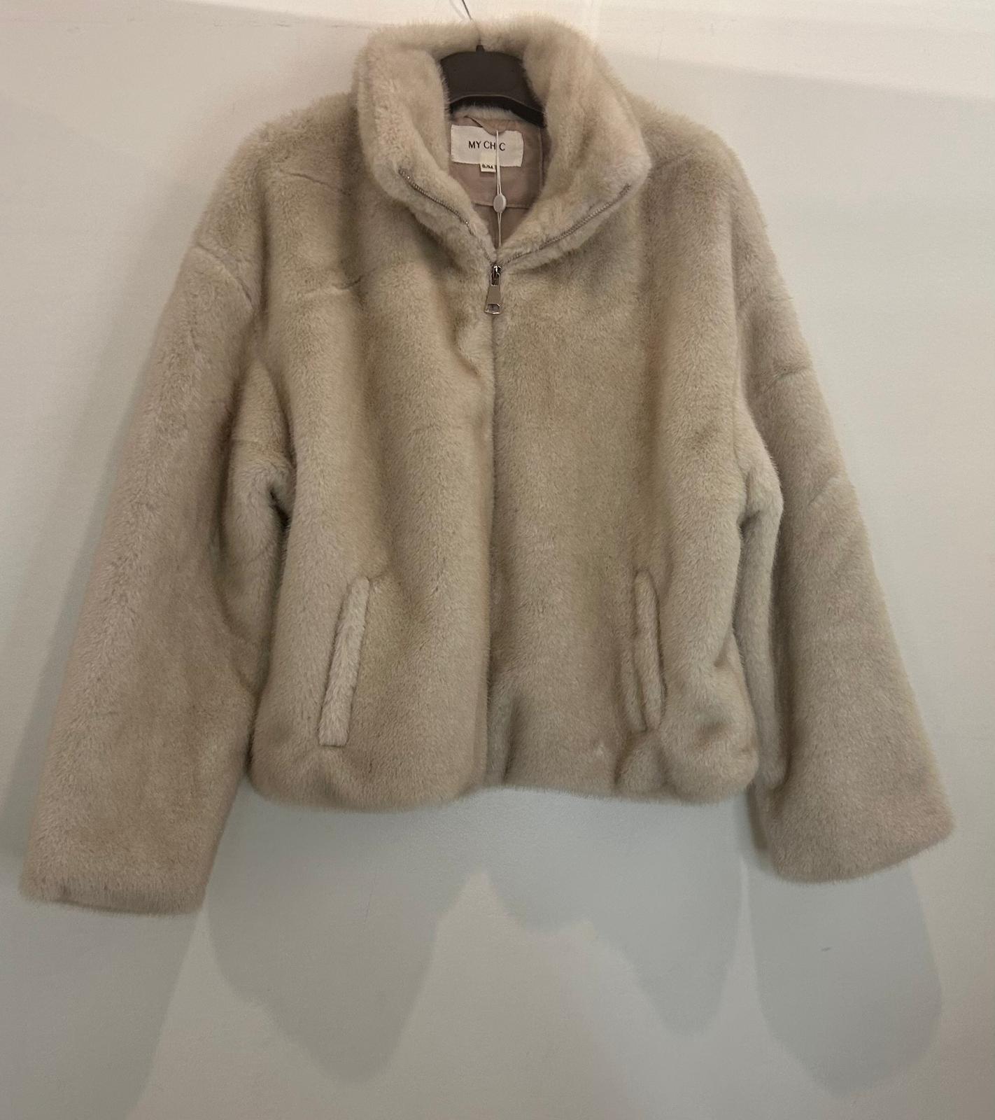 Veste zippée en fausse fourrure