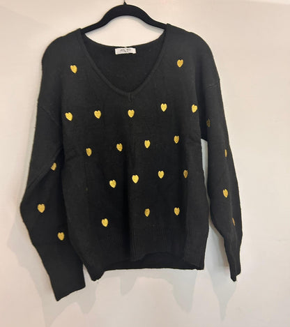 Pull décoré de petits cœurs