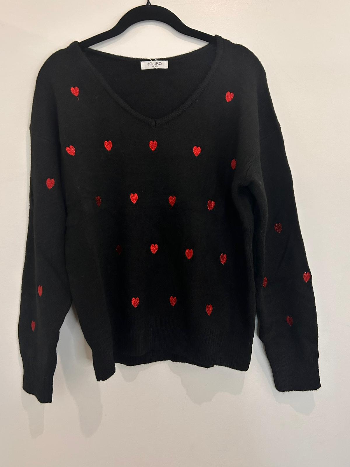 Pull décoré de petits cœurs