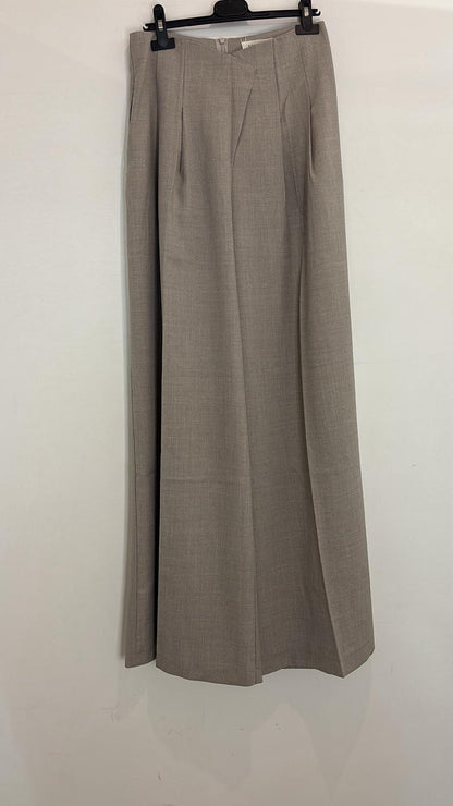 Pantalon large coupe fluide et taille travaillée à plis