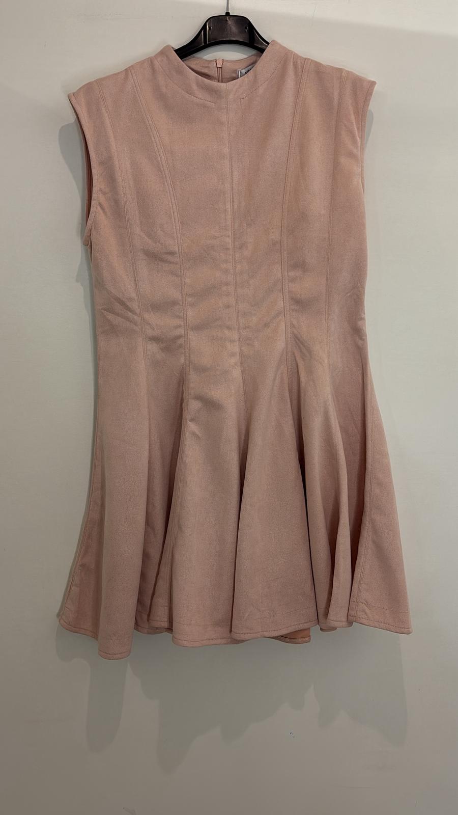 Robe patineuse coupe évasée structurée