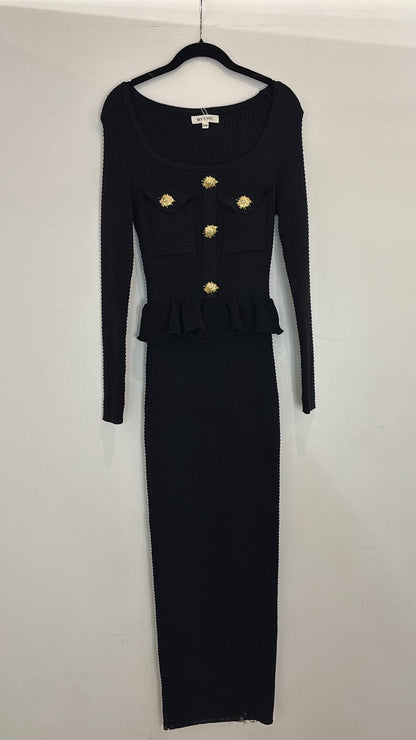 Robe texturée boutons dorés