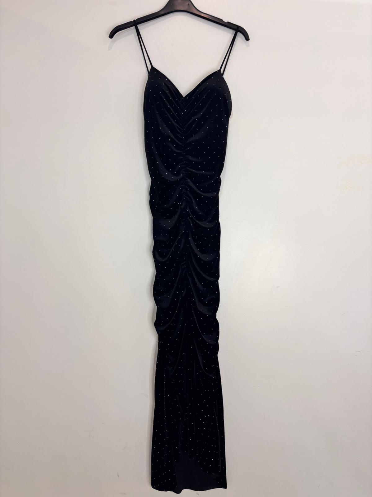 Robe longue drapée et strass