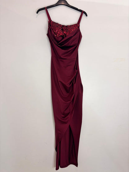 Robe fendue bustier drapé perlé