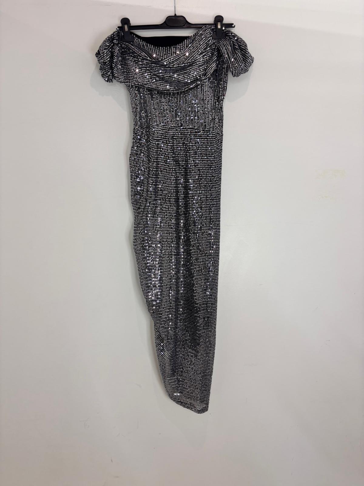 Robe asymétrique sequins scintillants & épaules dégagées