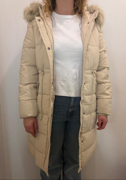 Doudoune longue à capuche fourrure