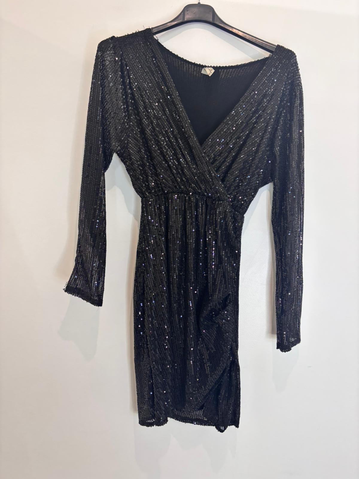 Robe sequins décolleté cache-cœur