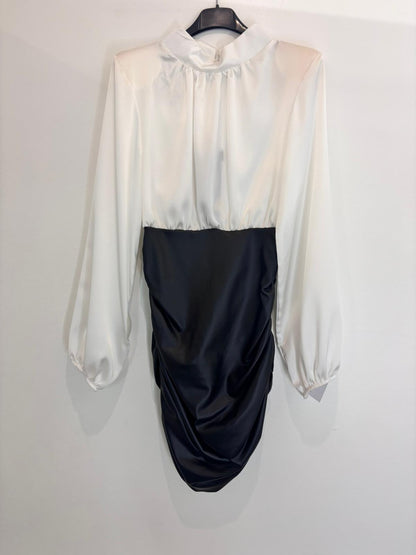 Robe bicolore haut satiné & bas simili drapée