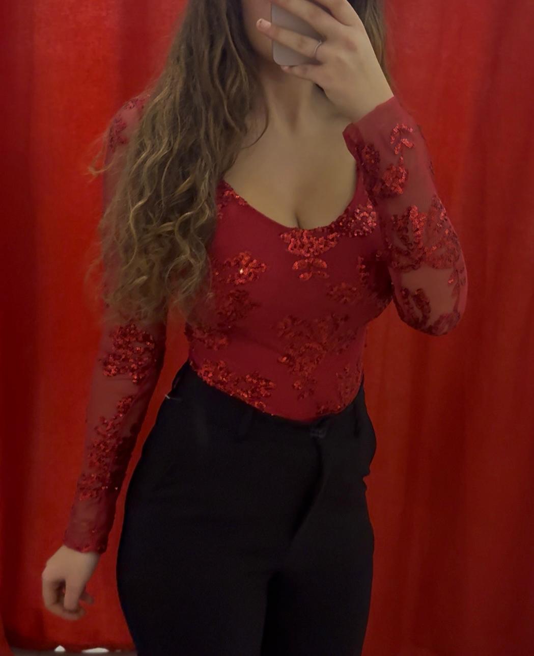 Body en tulle à sequins décolleté & manches longues