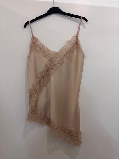 Top caraco satiné à dentelle délicate