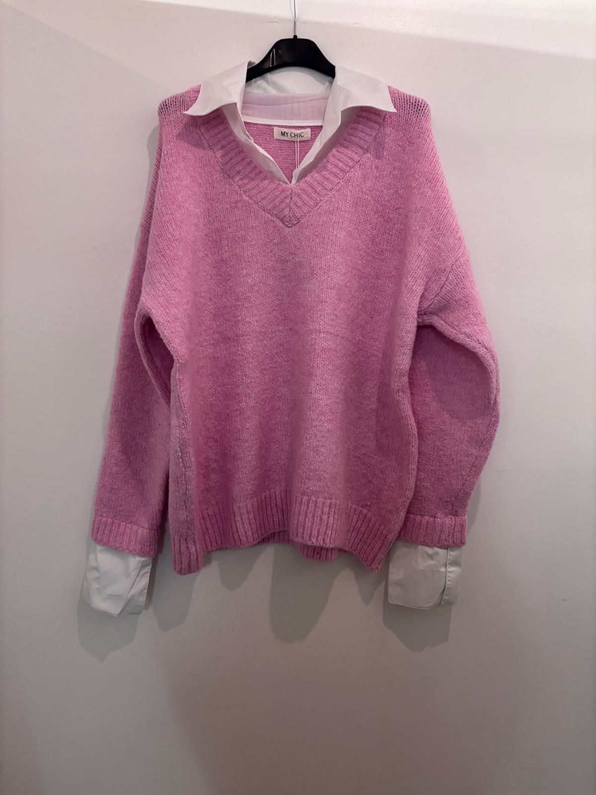 Pull en maille avec col V avec chemise blanche intégrée
