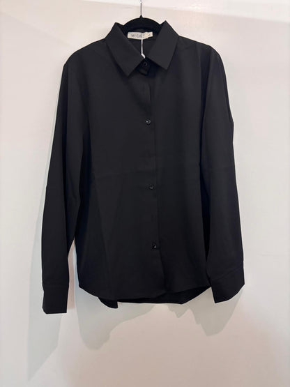 Chemise fluide intemporelle